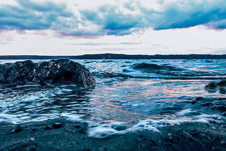 photo of seashore thumbnail