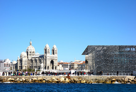 white concrete castle under blue sky at daytime thumbnail