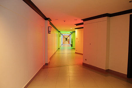 empty corridor thumbnail