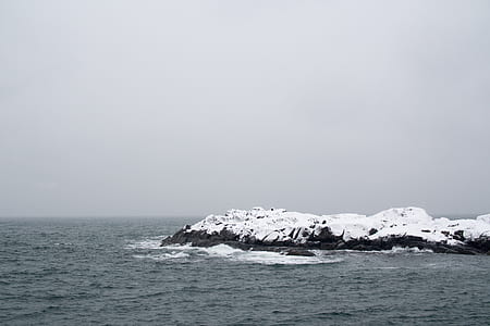 island near body of water thumbnail