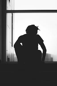 gray scale photo of Wiz Khalifa thumbnail