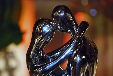 man and woman figurine thumbnail