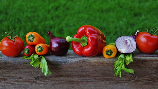 selective focus photography of assorted vegetables thumbnail
