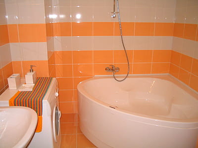 organized bathroom thumbnail