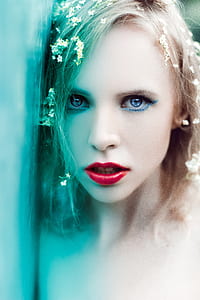 woman wearing red lipstick wallpaper thumbnail