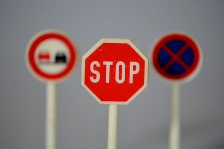 red and white stop signage thumbnail