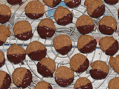 chocolate cookies thumbnail