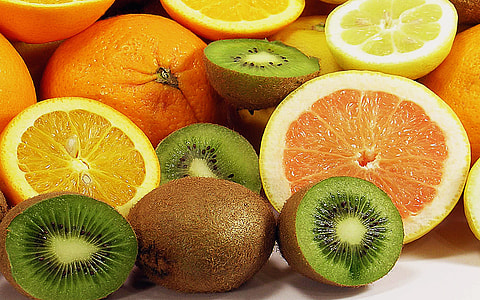 Kiwis and Oranges thumbnail