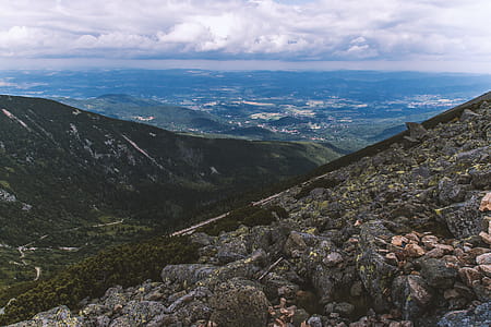 Beautiful views of the landscape with clouds thumbnail