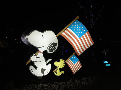 Snoopy standee decor thumbnail