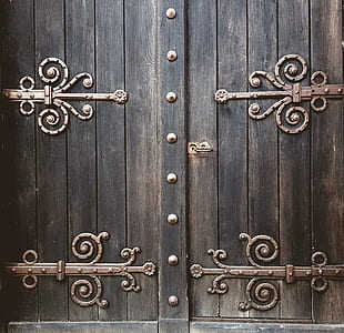 gray wooden door thumbnail