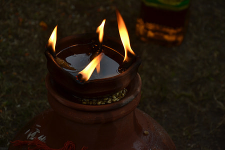 round black candle holder thumbnail