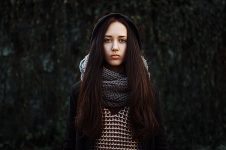 photo of woman in gray crochet scarf thumbnail