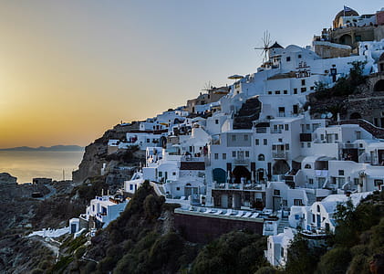 Photo of Houses Near the Sea thumbnail
