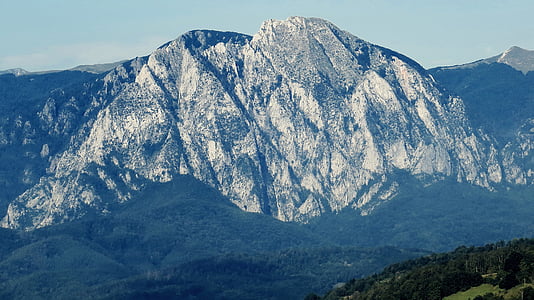 white covered mountain thumbnail