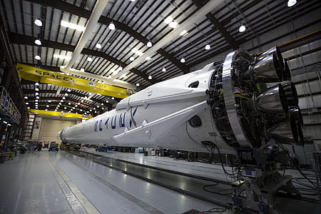 white space shuttle in room thumbnail