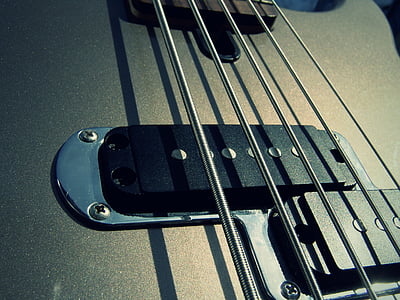 black guitar string thumbnail