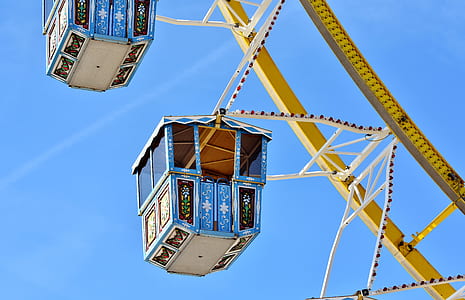 blue and white ferris wheel thumbnail