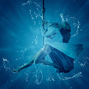 woman on pole wallpaper thumbnail