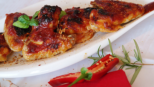 chicken dish on plate thumbnail