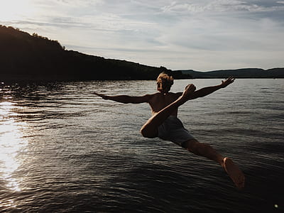 man about to jump on body of water thumbnail