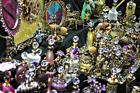 assorted-colored jewelry lot thumbnail
