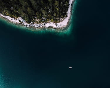 Cruise Ship Near Island thumbnail