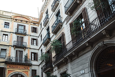 Townhouses in Barcelona, Spain thumbnail