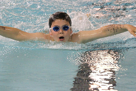 boy swimming thumbnail