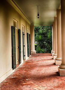 alley of building thumbnail