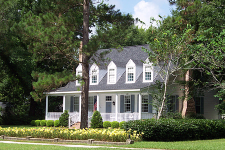 Older Style House in Defuniak Springs, Florida thumbnail