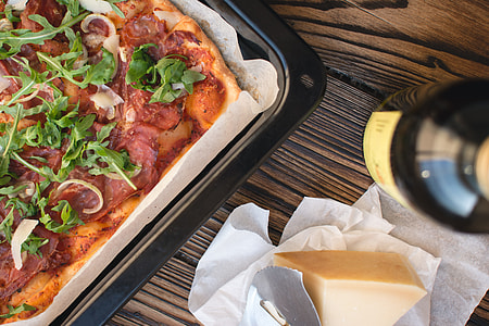 Homemade pizza thumbnail