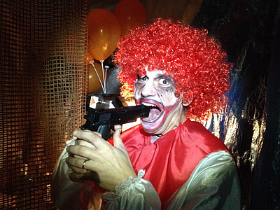 clown holding gun thumbnail