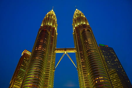 Petronas Twin Tower, Kuala Lumpur Malaysia thumbnail