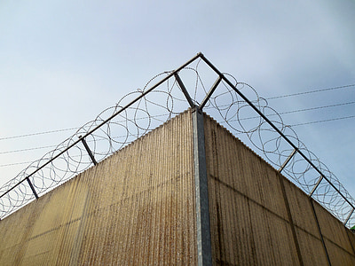 gray barb wire thumbnail