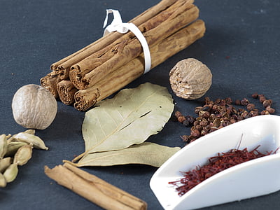 brown cinnamons thumbnail