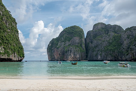 boats on body of water thumbnail