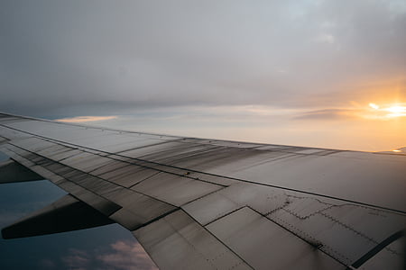 gray roof under gray sky thumbnail