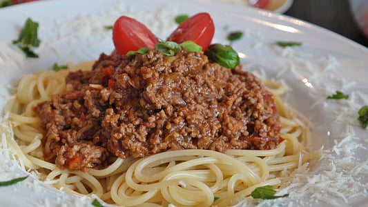 pasta with ground beef thumbnail