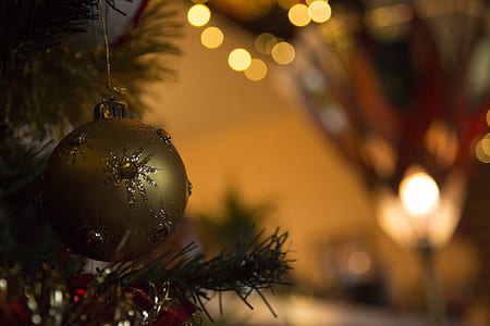 closeup photography of brown bauble ball thumbnail