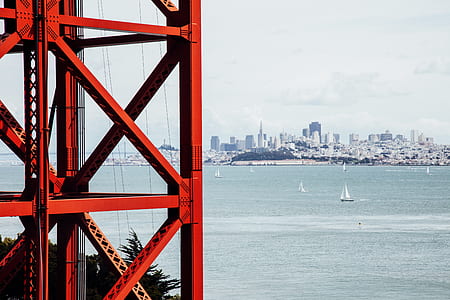 sailing boat near buildings thumbnail