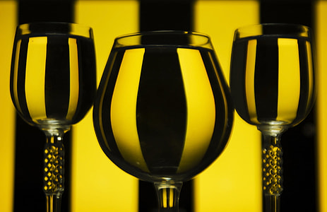 thee wine glasses thumbnail