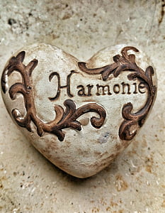 gray and brown Harmonie engrave heart ornament thumbnail