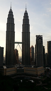 Petronas Twin Towers, Petronas Towers thumbnail