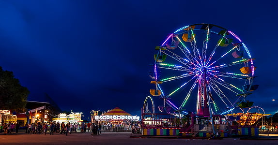 photography of ferris wheel during nighttime thumbnail