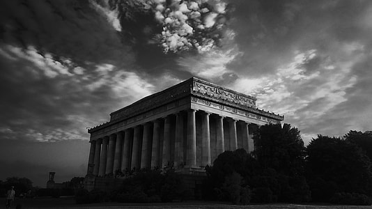 gray scale Parthenon photo thumbnail