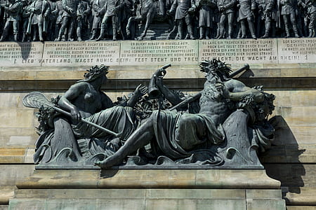 Goddess statue thumbnail
