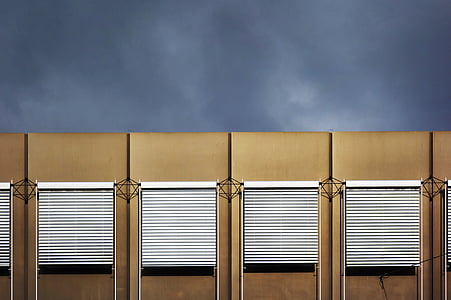window blinds closed at daytime thumbnail