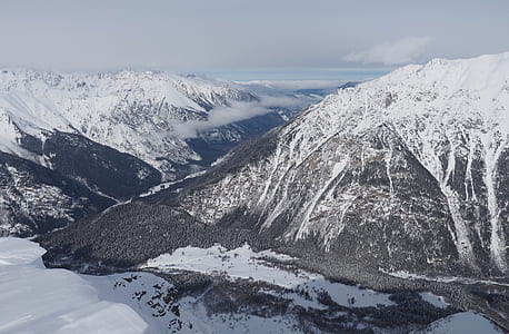 snow-capped rockhills photo thumbnail