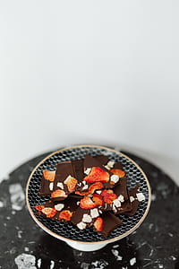 Milk Chocolate with strawberries thumbnail